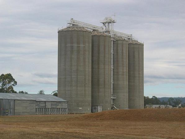 Figure: 2.4.8.2a Oblique Photography Inter Connected Silos